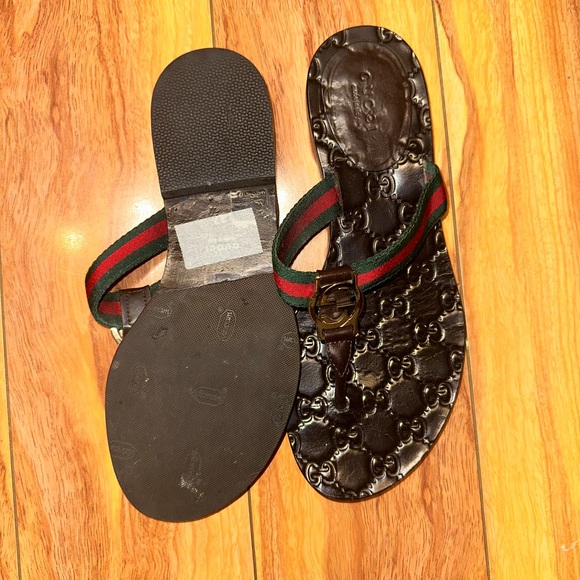 Gucci -Thong Sandals. Very sexy and comfortable. In very good Condition - Picture 3 of 5